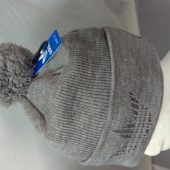BNWT Adidas Shirt Fit Winter Hat Gray - Picture 2 of 8